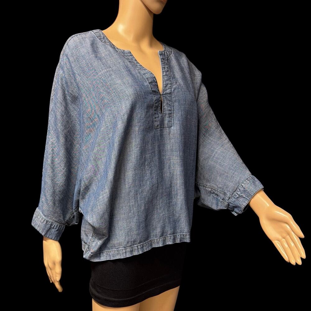 Trina Turk Lyocell Linen Top Chambray Dolman Sleeve Womens M Blue Batwing Resort - Picture 3 of 11